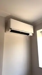 Wall‑mounted split air conditioning system in Fulham